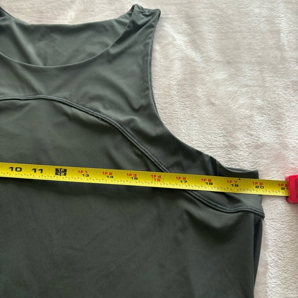 Spanx Women’s Go Lightly Tank Size Large Tie Open Back Dark Palm Griege Active - Picture 11 of 13